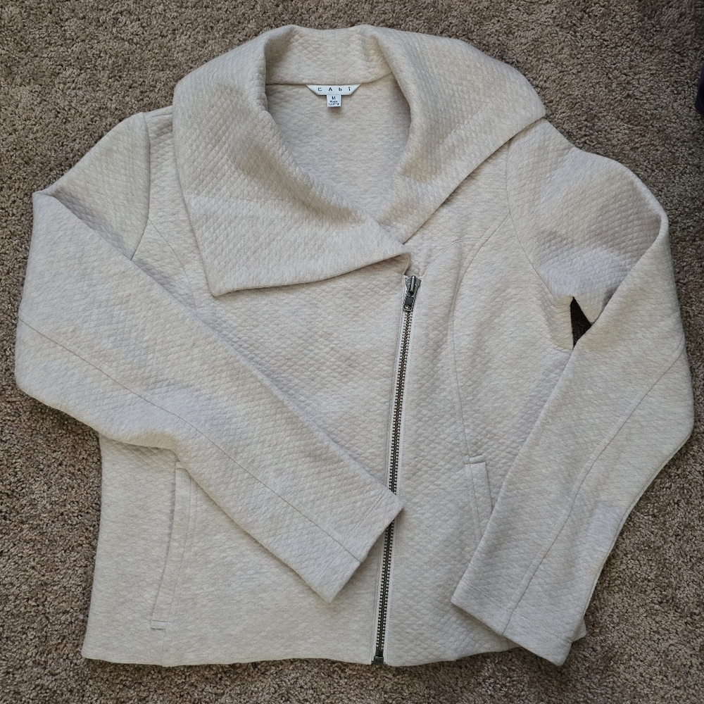 CAbi Ryder Quilted Crop Moto Jacket, Size Medium, Style 913